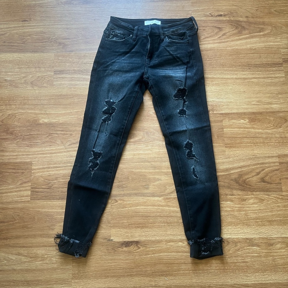 Kancan Stylish Black Distressed Women Jeans